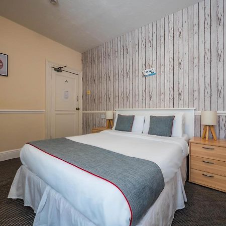 Oyo Pier Hotel Rhyl Kültér fotó
