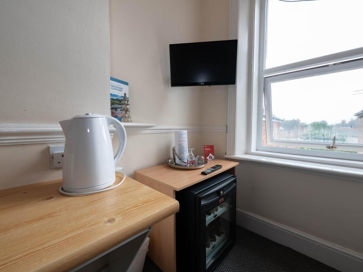 Oyo Pier Hotel Rhyl Kültér fotó