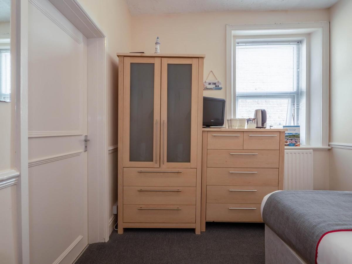 Oyo Pier Hotel Rhyl Kültér fotó
