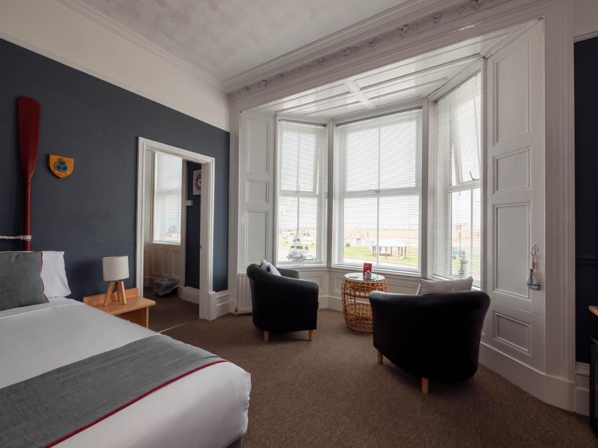 Oyo Pier Hotel Rhyl Kültér fotó