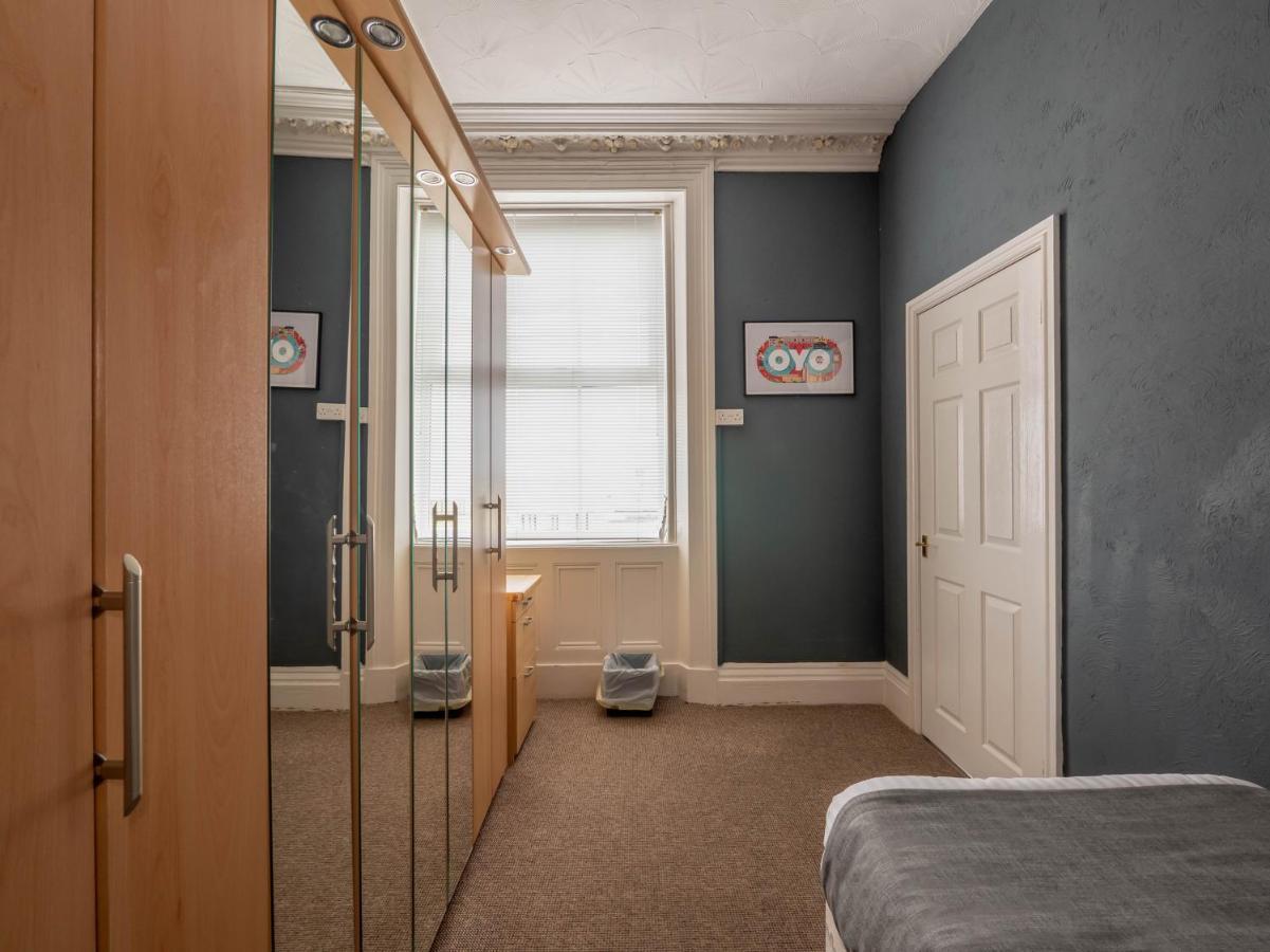 Oyo Pier Hotel Rhyl Kültér fotó