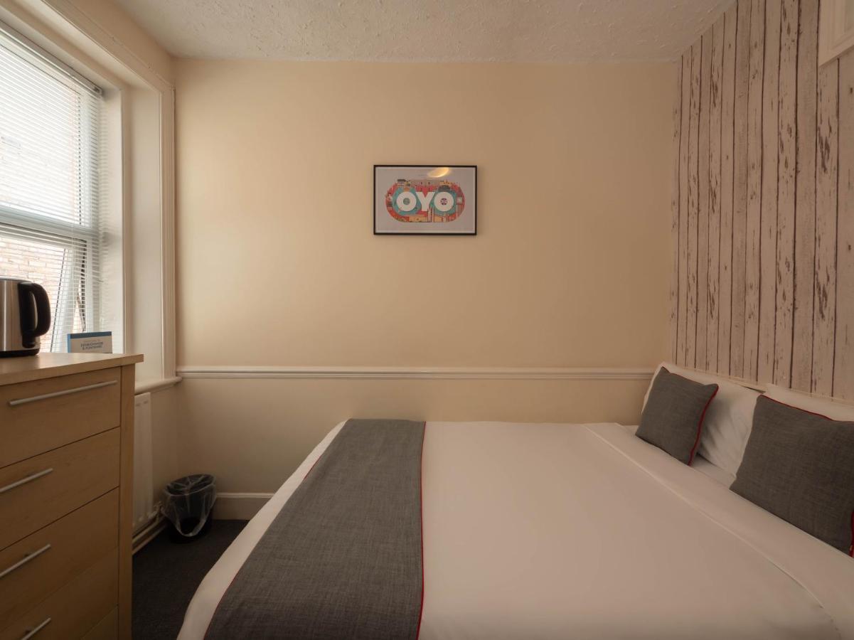 Oyo Pier Hotel Rhyl Kültér fotó