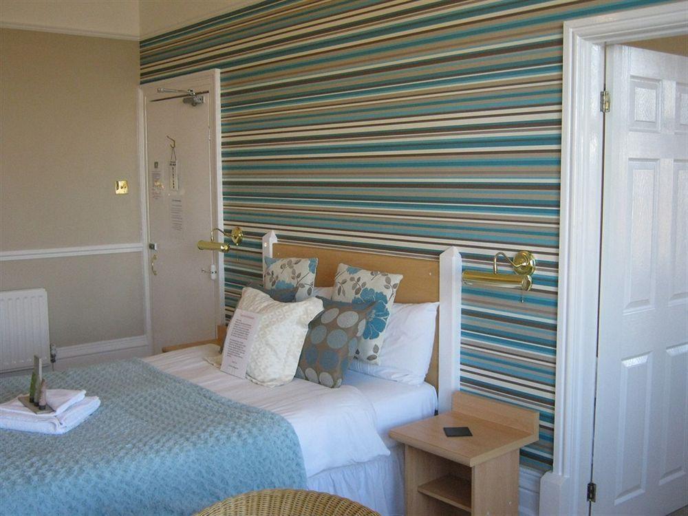 Oyo Pier Hotel Rhyl Kültér fotó